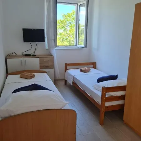 Apartment Lovely